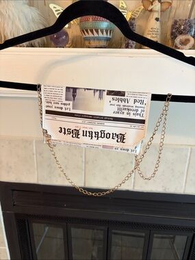 Newspaper Print Chain Shoulder Bag - White